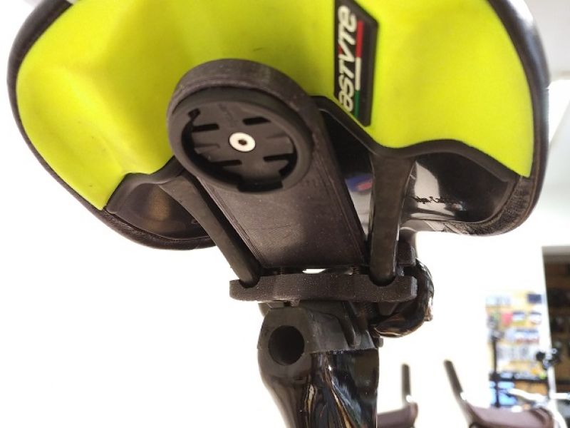 Držák MF pro cyklopočítače Garmin